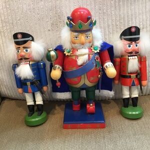 Nutcrackers Vintage Christmas Set 3